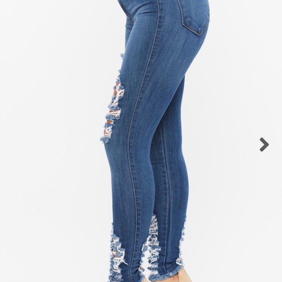 Honey Bun Caitlin Distressed Skinny Jeans size 3 - Picture 3 of 4